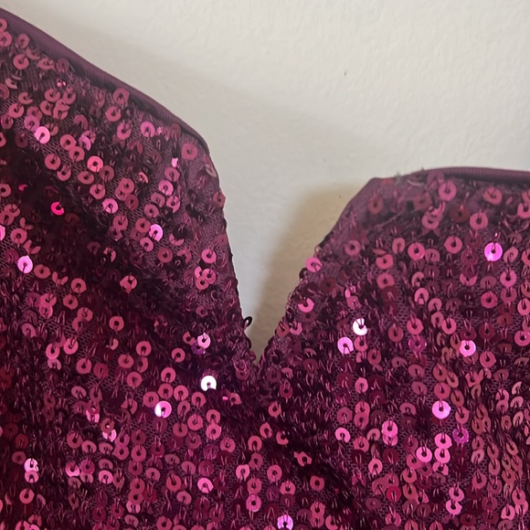 Purple sequins dress - Picture 3 of 3